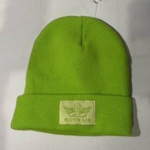 BOYS LIE BEANIE / BRAND NEW